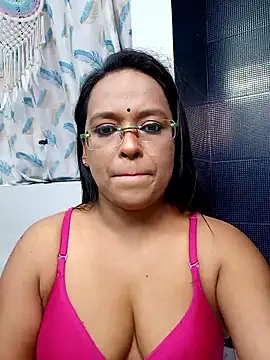 hornyrosy321 online show from May 3, 5:08 pm