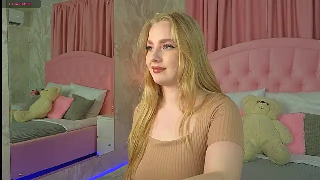 PollyNoire online show from March 21, 1:54 am