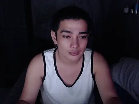 Snapshot of Treat2Heaven chatting on April 22, 12:07 pm Treat2Heaven online show from April 22, 12:07 pm