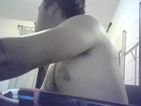 Snapshot of Relk130p chatting on June 18, 8:14 am Relk130p online show from June 18, 8:14 am