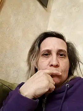 KatieLove133 online show from April 30, 4:13 pm