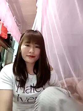 Lucxy-ki6 online show from March 22, 1:25 pm