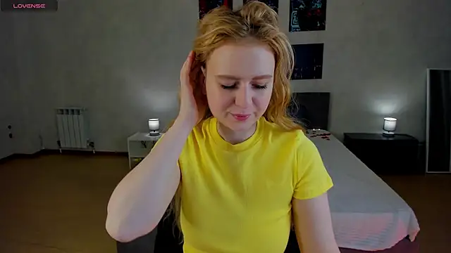 Shiny Liss online show from April 20, 1:41 am