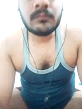 Snapshot of Decentlover67 chatting on April 7, 3:01 pm Decentlover67 online show from April 7, 3:01 pm