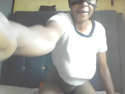 Snapshot of Drippinn_Sauce chatting on April 6, 7:20 am Drippinn Sauce online show from April 6, 7:20 am