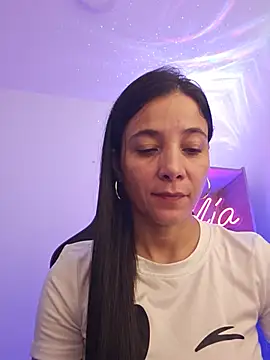 miaeyex online show from May 26, 12:56 pm