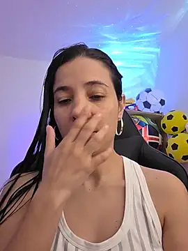 Snapshot of miaeyex chatting on July 9, 1:48 pm miaeyex online show from July 9, 1:48 pm