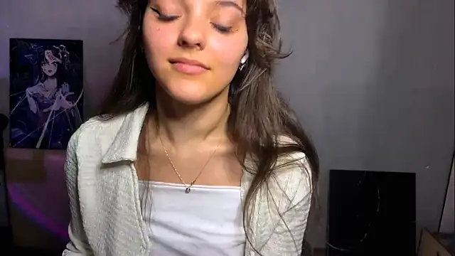 CareyDevan online show from April 22, 2:18 pm