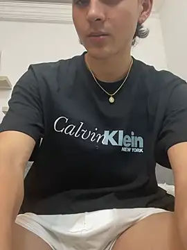 Snapshot of Andrew_restrepoo chatting on July 13, 10:29 am Andrew restrepoo online show from July 13, 10:29 am