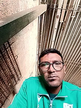 Luquitasfire online show from April 28, 5:07 pm