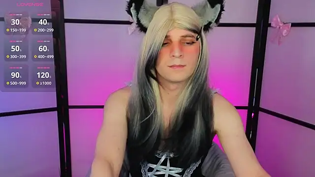 FoxIsPuff online show from May 9, 9:09 pm