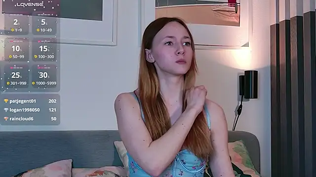 Snapshot of Bethany_sparkle chatting on April 25, 1:41 pm Bethany sparkle online show from April 25, 1:41 pm