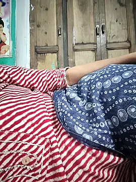 model seela online show from May 8, 12:49 am