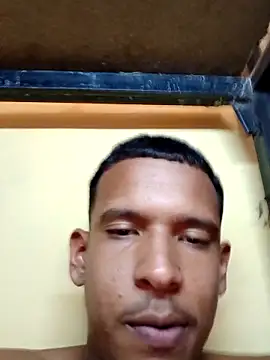 Ron 0101 online show from May 6, 8:14 pm