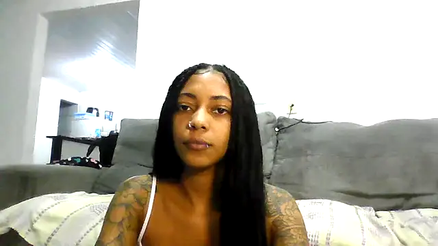 Snapshot of Nix3erika chatting on May 27, 11:13 pm Nix3erika online show from May 27, 11:13 pm