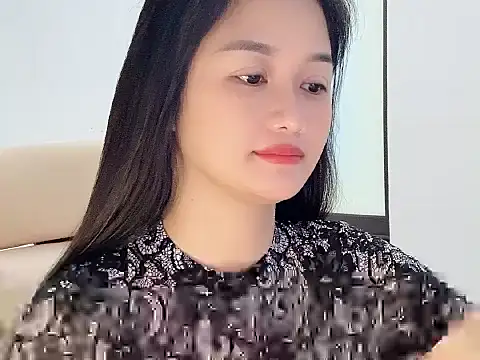 AmyLinee 1 online show from June 3, 1:52 am