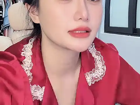AmyLinee 1 online show from June 21, 4:59 am