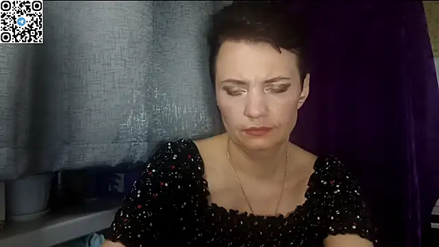 Snapshot of HotMamaQueen234 chatting on May 16, 8:07 pm HotMamaQueen234 online show from May 16, 8:07 pm