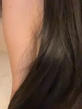Xiaozuzongo1 online show from April 18, 12:20 pm