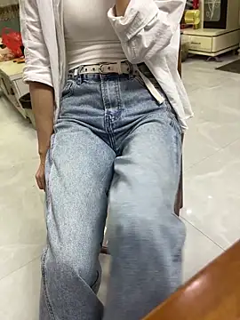 Snapshot of haotian8898 chatting on April 14, 12:11 pm haotian8898 online show from April 14, 12:11 pm