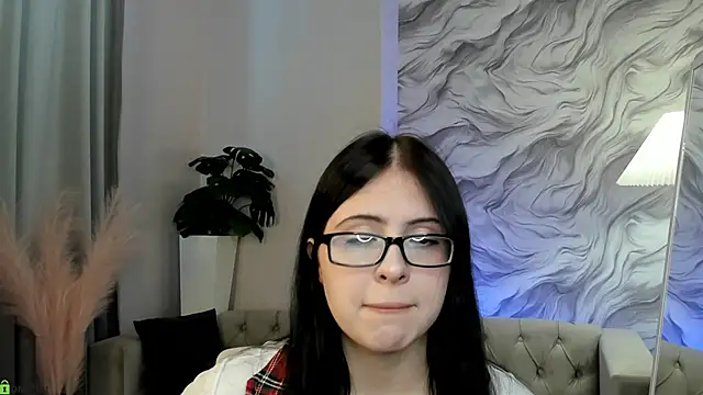 Snapshot of Kisa_Blaze chatting on April 7, 10:15 am Kisa Blaze online show from April 7, 10:15 am