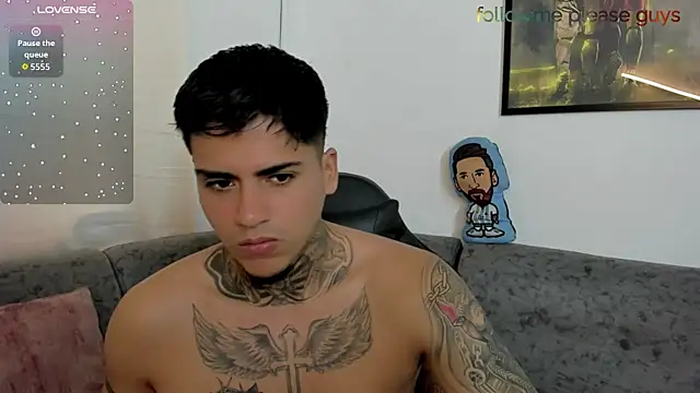 sweetlatinoboy online show from June 17, 1:12 pm