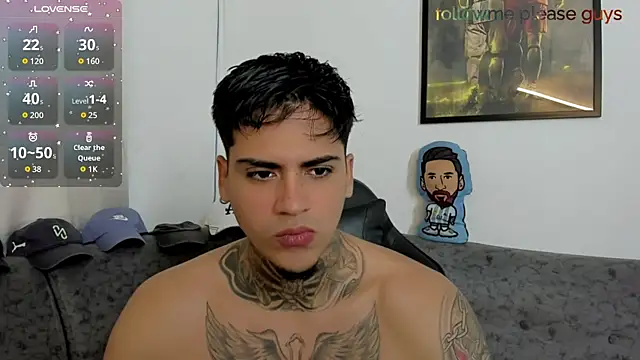 sweetlatinoboy online show from June 21, 12:41 pm