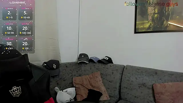 sweetlatinoboy online show from July 12, 10:17 am