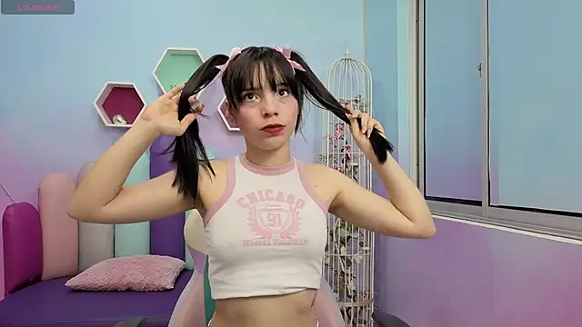 Isaa Skinny online show from May 8, 3:34 am