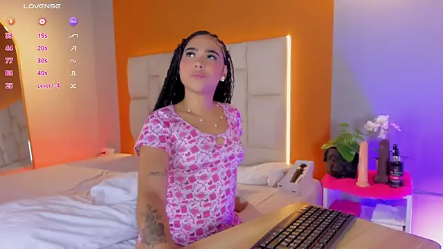 ChloeSterling online show from July 13, 7:49 pm