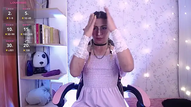  Alexaavandercloude online show from June 5, 10:26 pm