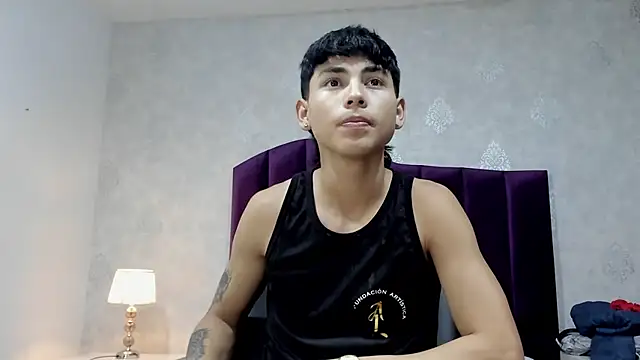 Snapshot of Liam_Adamms chatting on May 23, 2:54 pm Liam Adamms online show from May 23, 2:54 pm