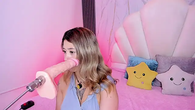 Amber Palmer online show from June 10, 8:30 pm