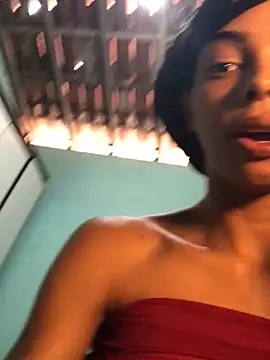 Snapshot of viczinaofc chatting on April 8, 3:45 pm viczinaofc online show from April 8, 3:45 pm