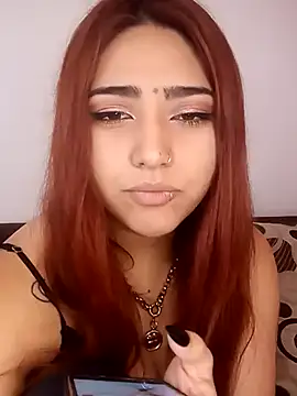 Maguichavarria21 online show from March 17, 5:05 pm