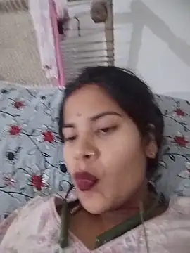 Pallavi cute online show from June 9, 6:19 pm