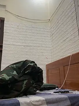 Hoanganhdayroii online show from March 21, 1:32 am