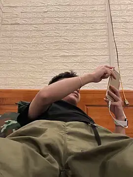 Hoanganhdayroii online show from March 31, 1:55 pm