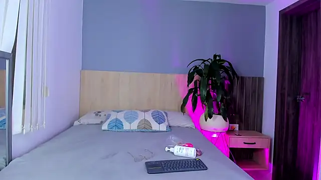 goddess curvyy online show from April 21, 11:38 am