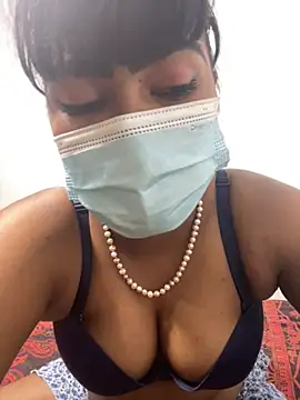 honeyi babe online show from August 5, 6:44 pm