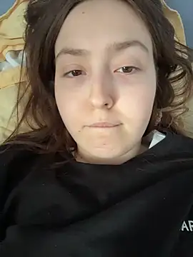 charmingggirl online show from April 8, 11:43 am