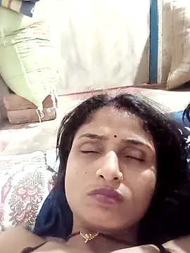 Snapshot of Leelaaji chatting on May 3, 6:36 pm Leelaaji online show from May 3, 6:36 pm