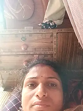 Snapshot of Leelaaji chatting on May 14, 1:01 am Leelaaji online show from May 14, 1:01 am