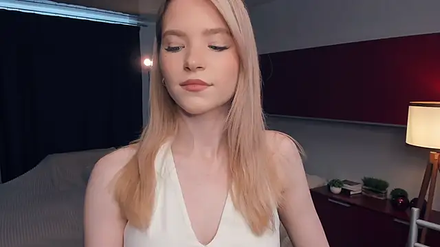 Snapshot of DelmaLasky chatting on May 20, 12:33 pm DelmaLasky online show from May 20, 12:33 pm
