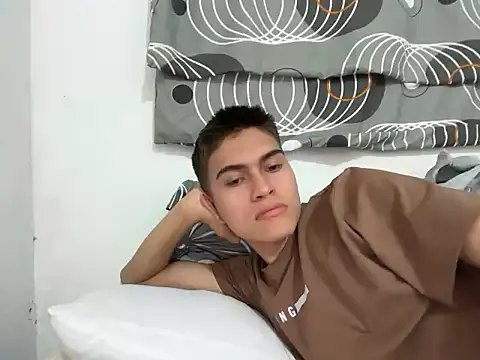 moneylove19 online show from March 24, 4:34 pm