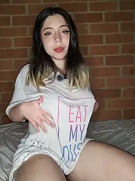 Snapshot of Petite_CherryX chatting on June 2, 2:24 am Petite CherryX online show from June 2, 2:24 am