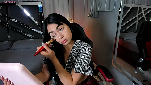 Magic katt online show from May 22, 2:33 pm
