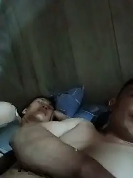 Snapshot of boy-pho- chatting on May 23, 2:43 pm boy-pho- online show from May 23, 2:43 pm