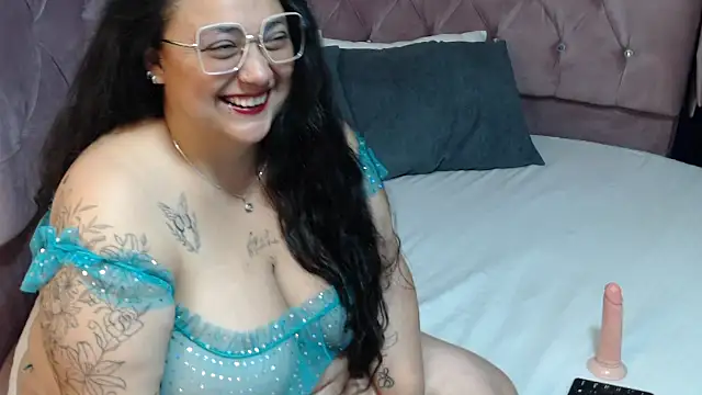 Snapshot of AvaRyd chatting on April 7, 3:40 am AvaRyd online show from April 7, 3:40 am