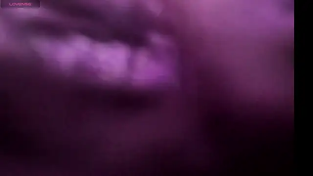 Snapshot of yelena_mutizz1 chatting on March 27, 11:37 pm yelena mutizz1 online show from March 27, 11:37 pm